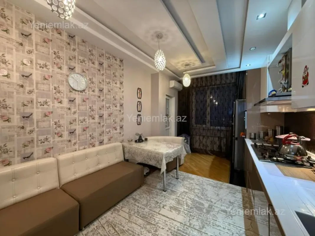 Satılır 2 otaqlı yeni tikili 88 m²