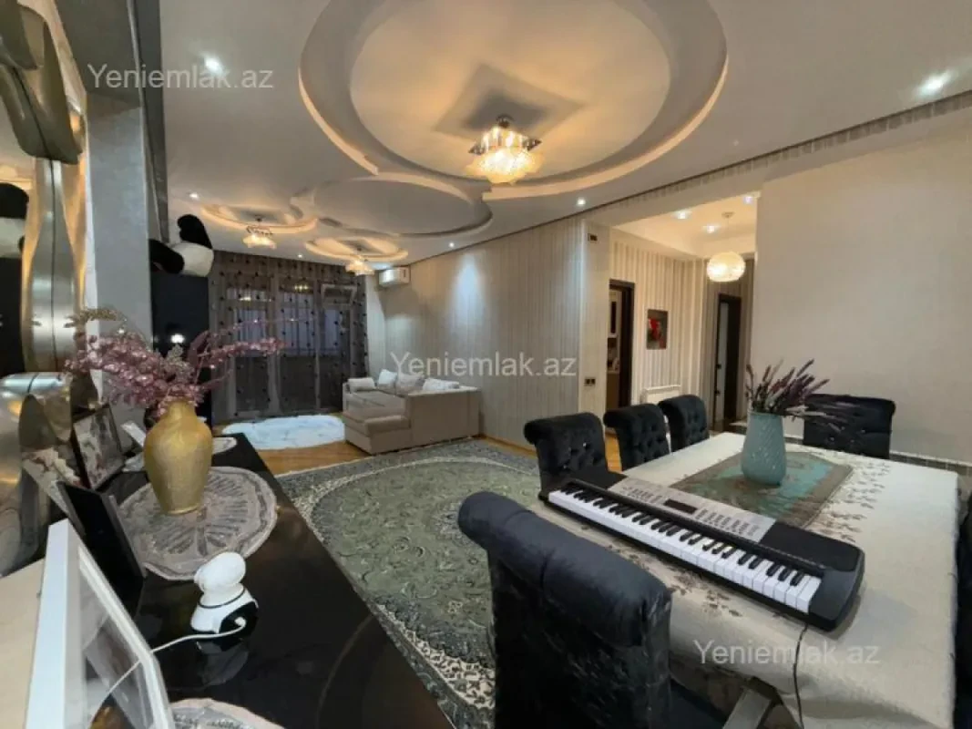 Satılır 2 otaqlı yeni tikili 88 m²