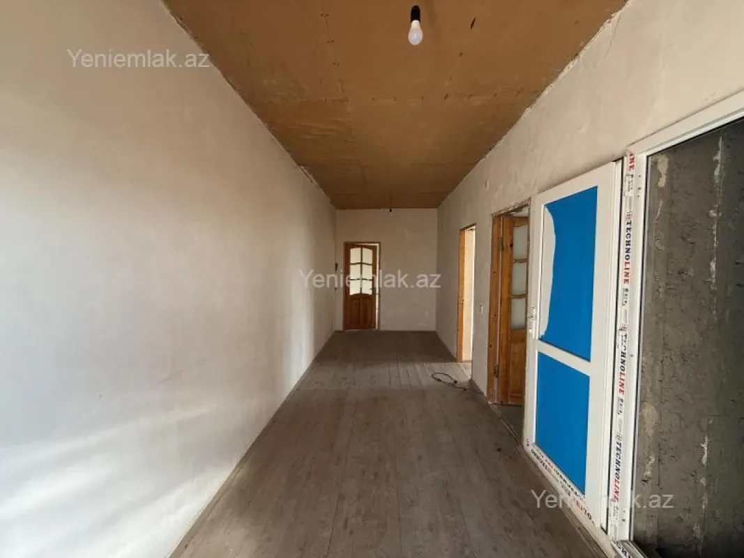 Satılır 4 otaqlı həyət evi 100 m²