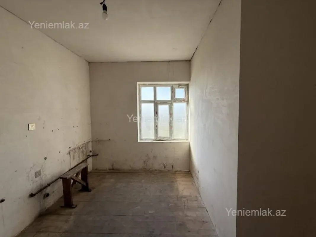 Satılır 4 otaqlı həyət evi 100 m²