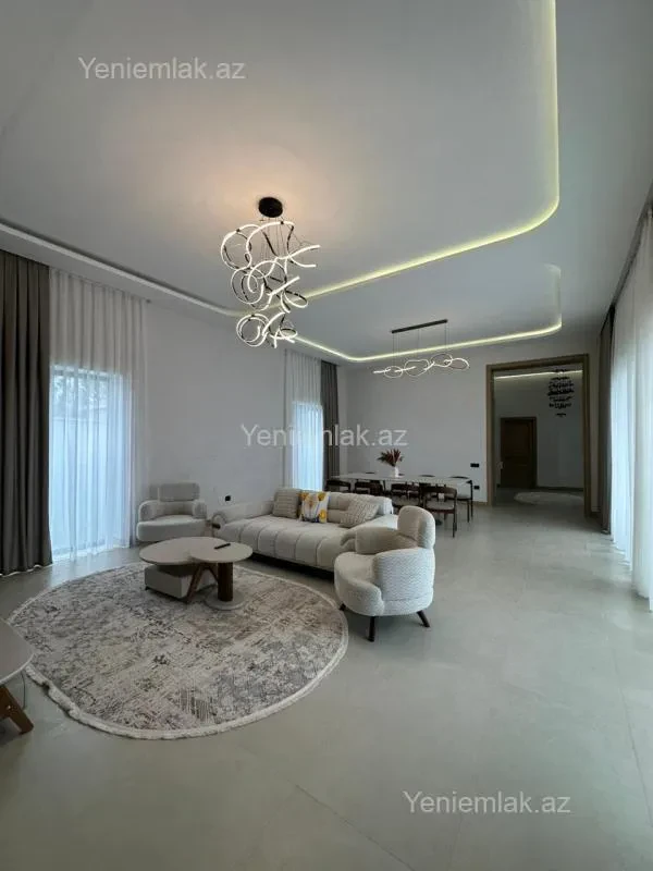 Satılır 5 otaqlı həyət evi 220 m²