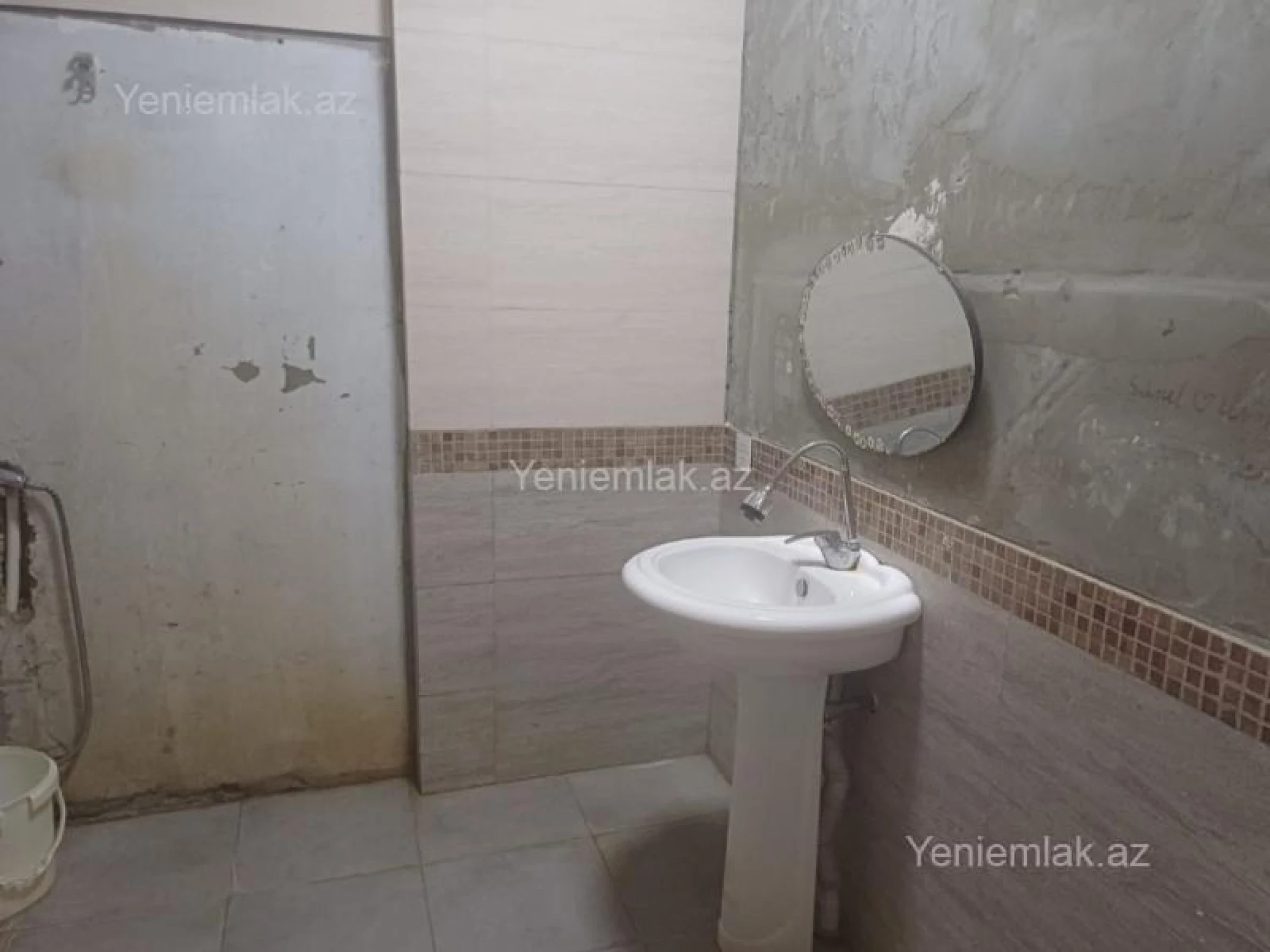 Satılır 3 otaqlı yeni tikili 120 m²