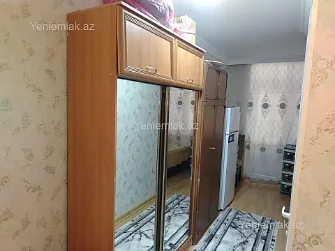 Satılır 1 otaqlı köhnə tikili 36 m²