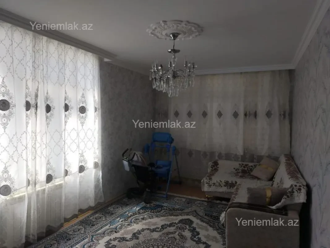 Satılır 1 otaqlı köhnə tikili 36 m²