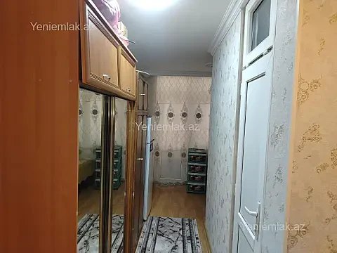 Satılır 1 otaqlı köhnə tikili 36 m²