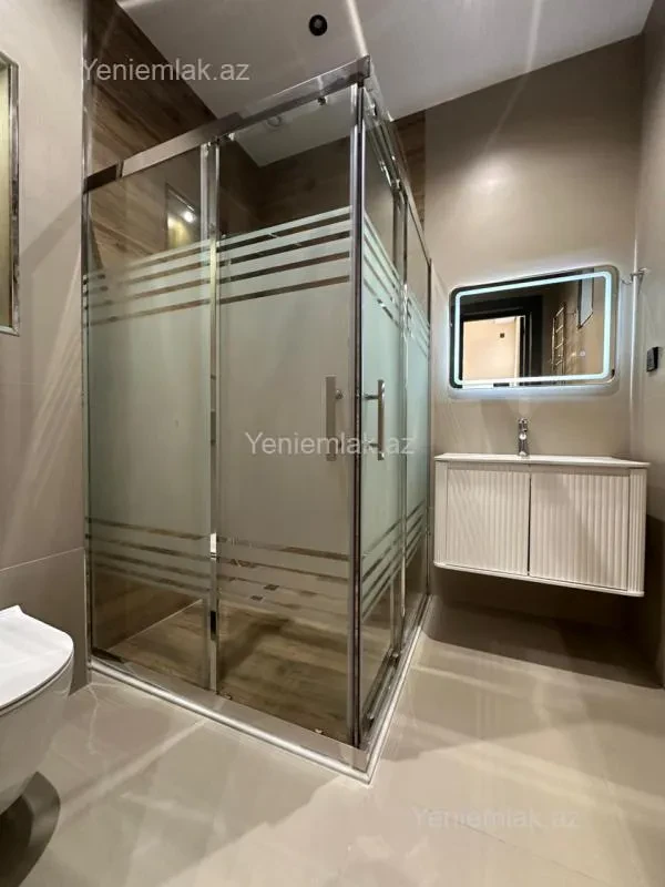 Satılır 5 otaqlı həyət evi 280 m²