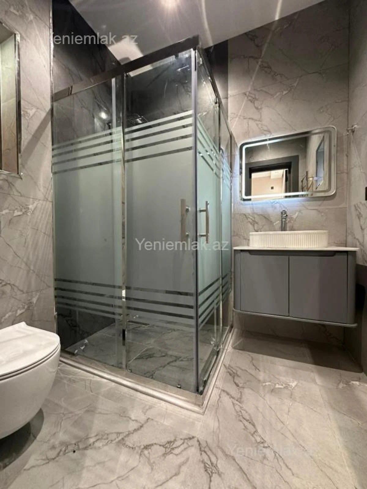 Satılır 5 otaqlı həyət evi 280 m²