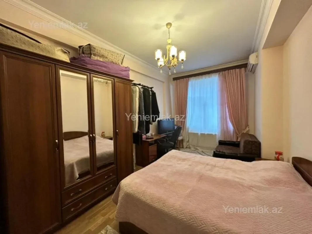Satılır 2 otaqlı yeni tikili 95 m²