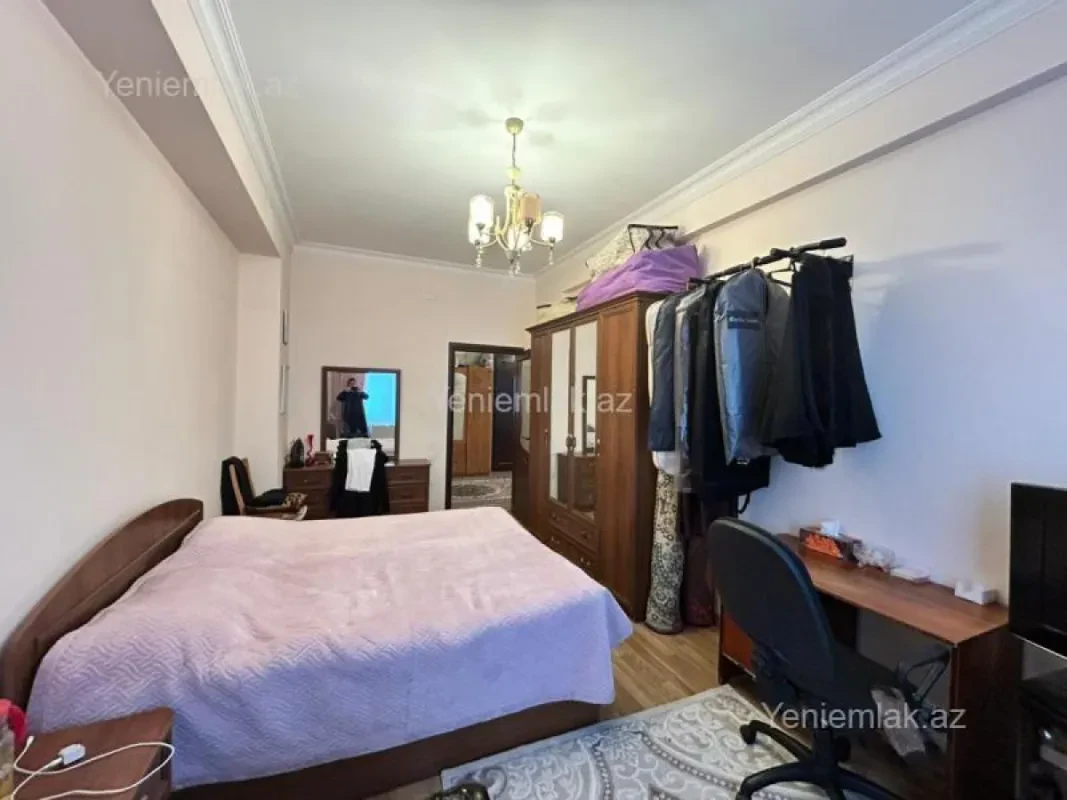 Satılır 2 otaqlı yeni tikili 95 m²
