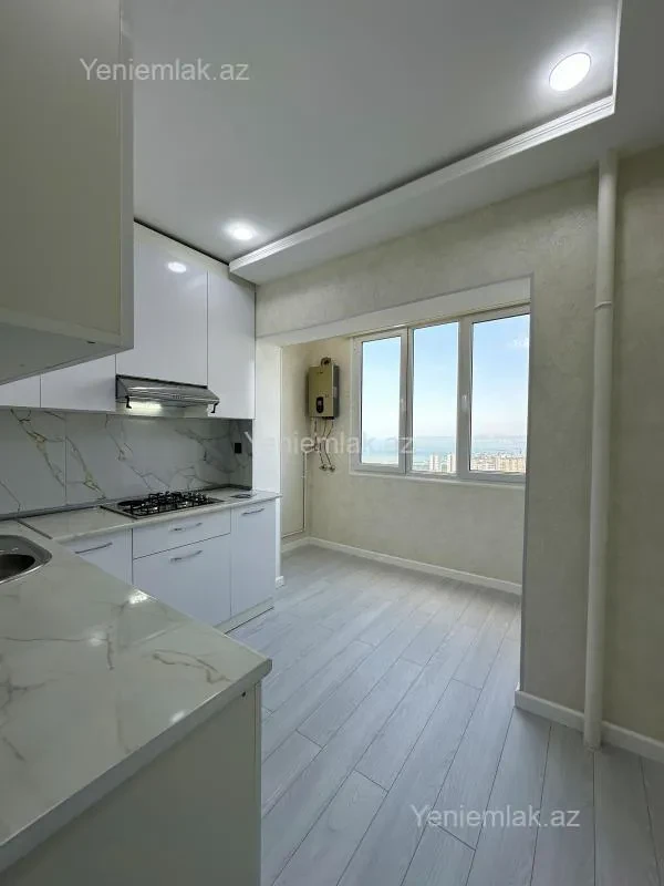Satılır 2 otaqlı köhnə tikili 60 m²