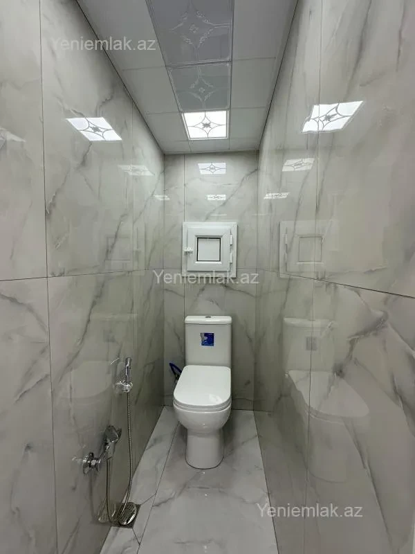 Satılır 2 otaqlı köhnə tikili 60 m²
