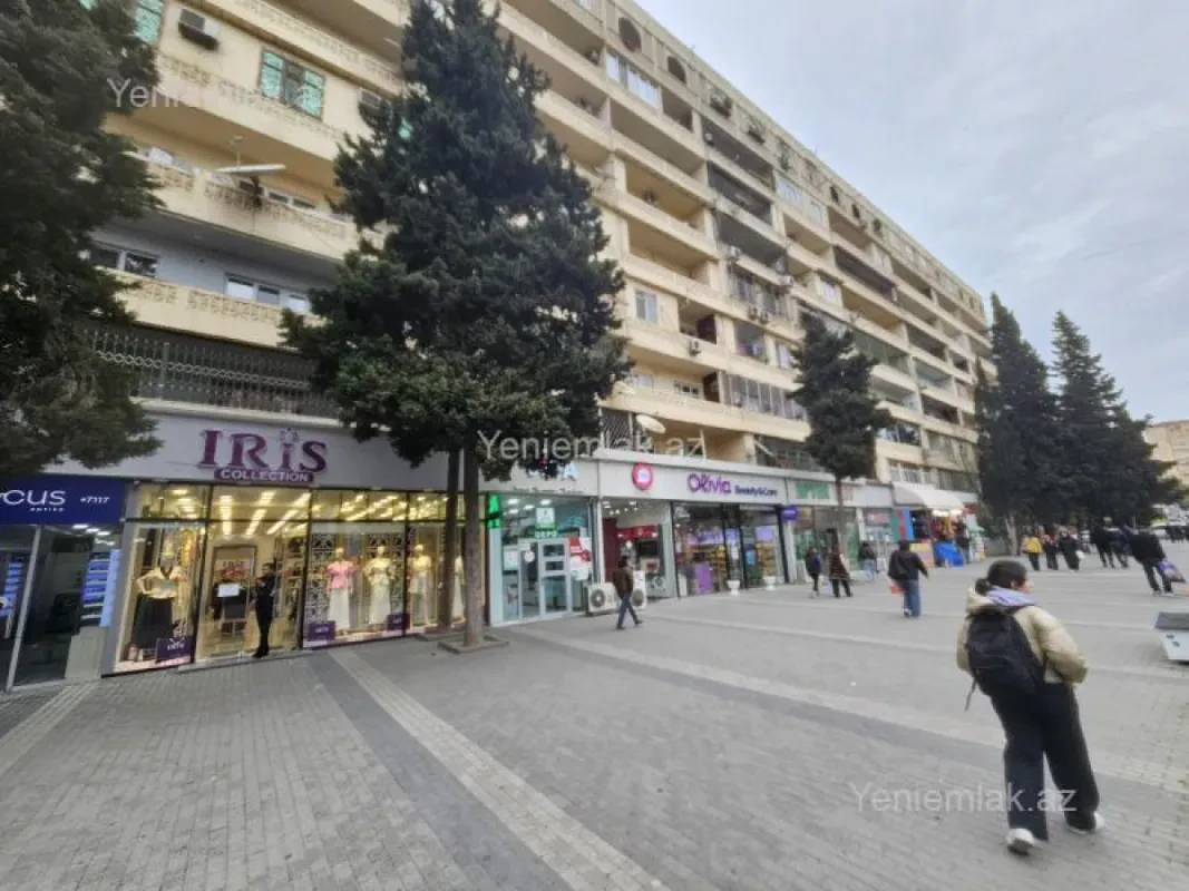 Satılır 5 otaqlı köhnə tikili 120 m²