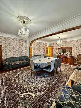 Satılır 5 otaqlı köhnə tikili 120 m²