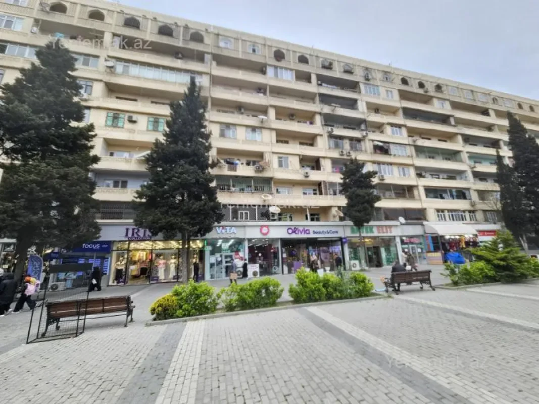 Satılır 5 otaqlı köhnə tikili 120 m²