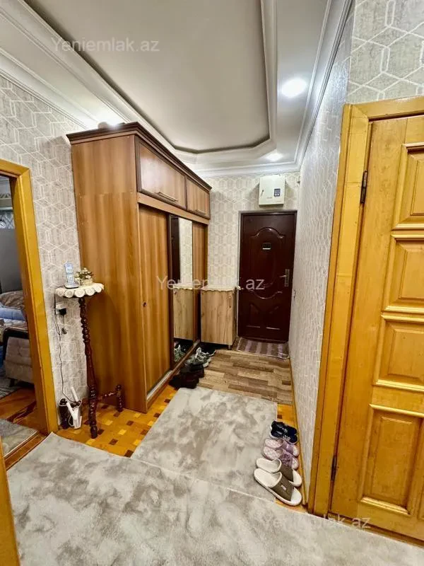 Satılır 5 otaqlı köhnə tikili 120 m²