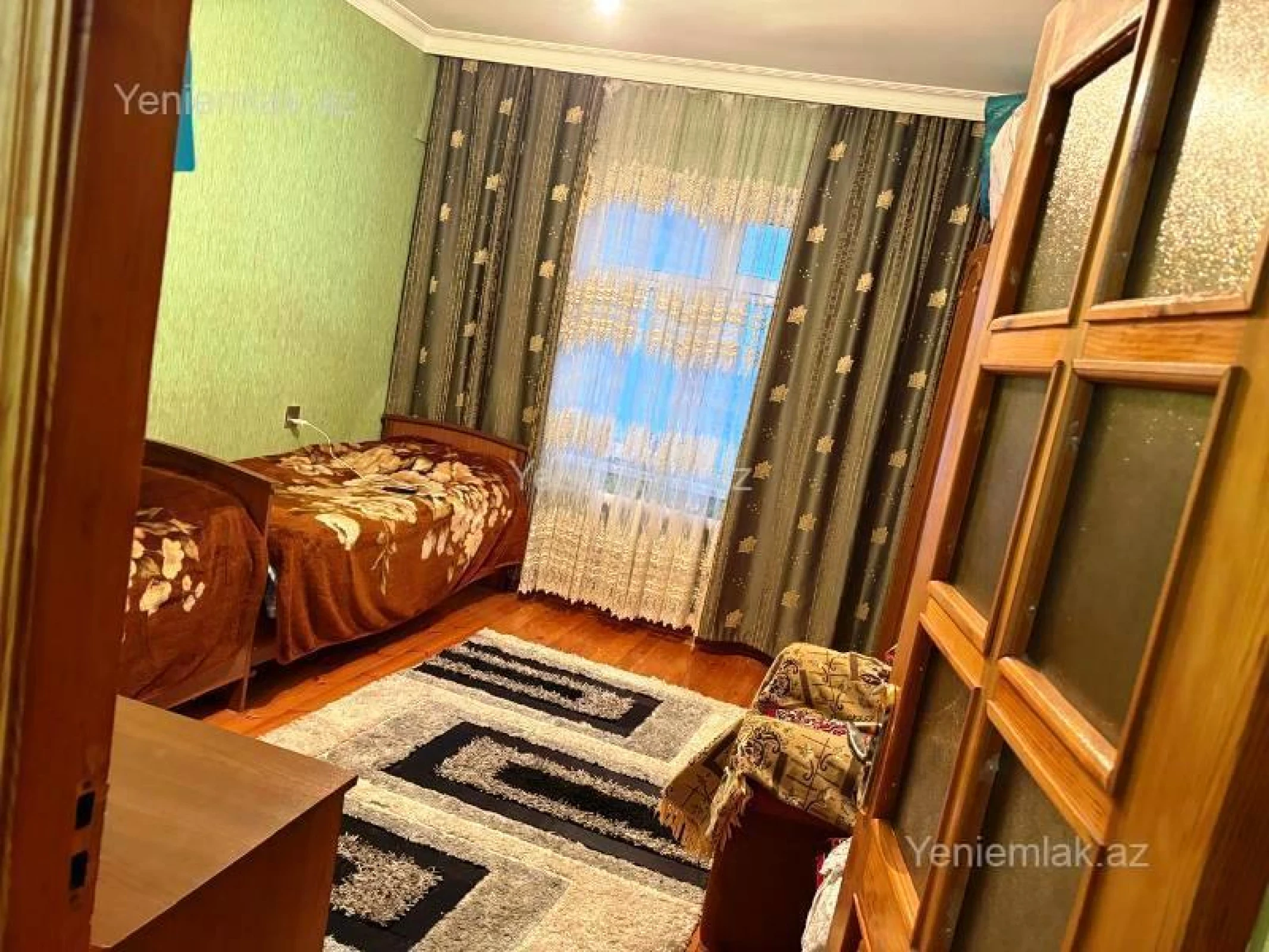 Satılır 2 otaqlı köhnə tikili 65 m²