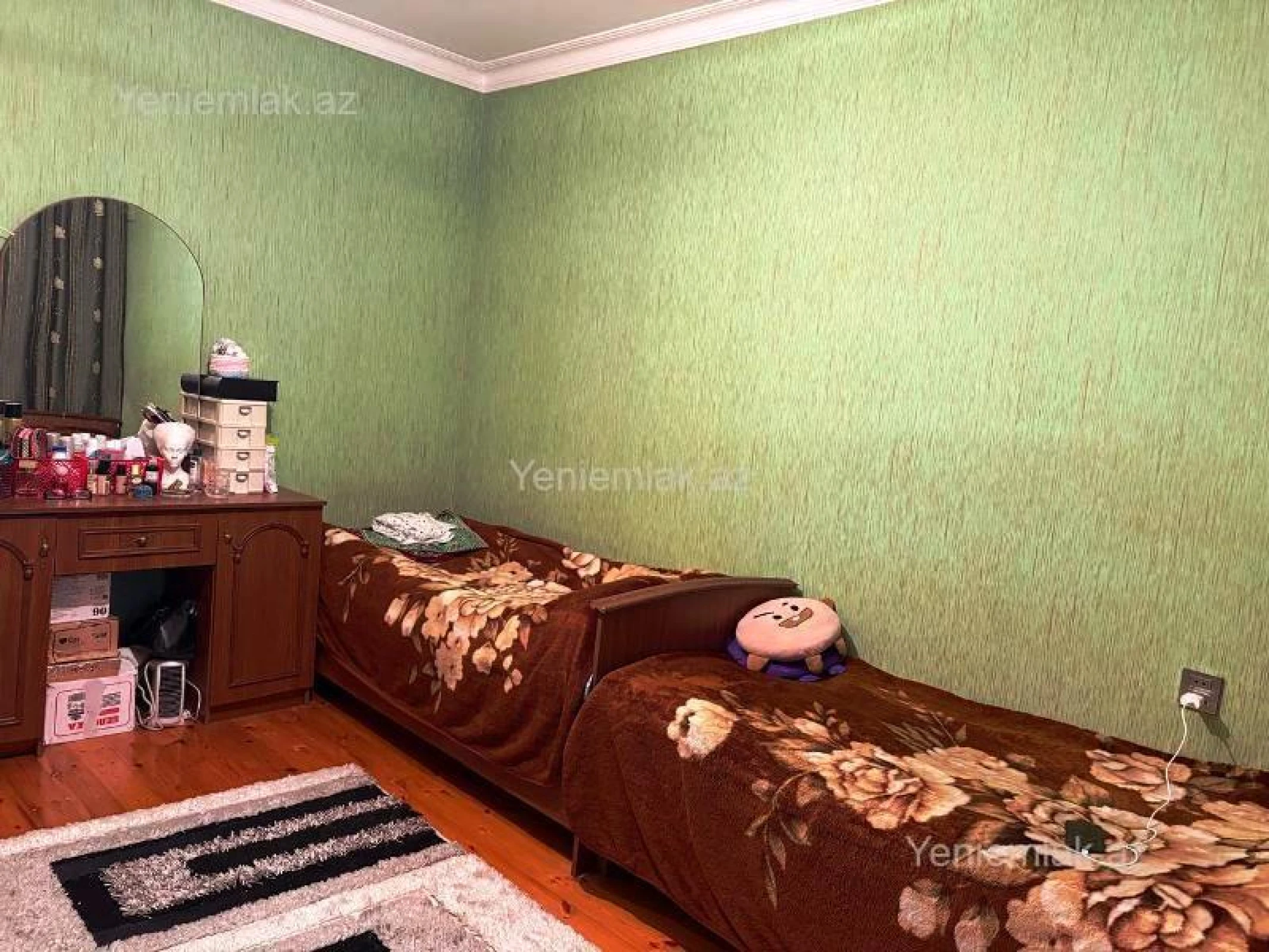 Satılır 2 otaqlı köhnə tikili 65 m²