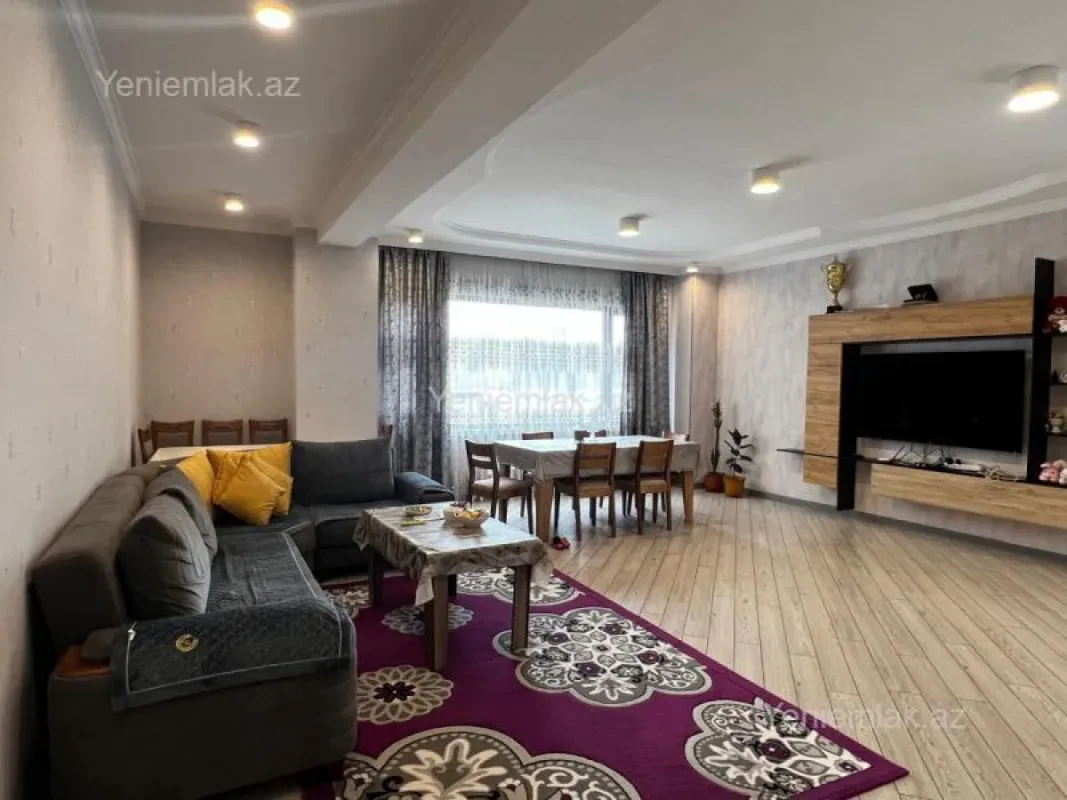 Satılır 4 otaqlı yeni tikili 220 m²