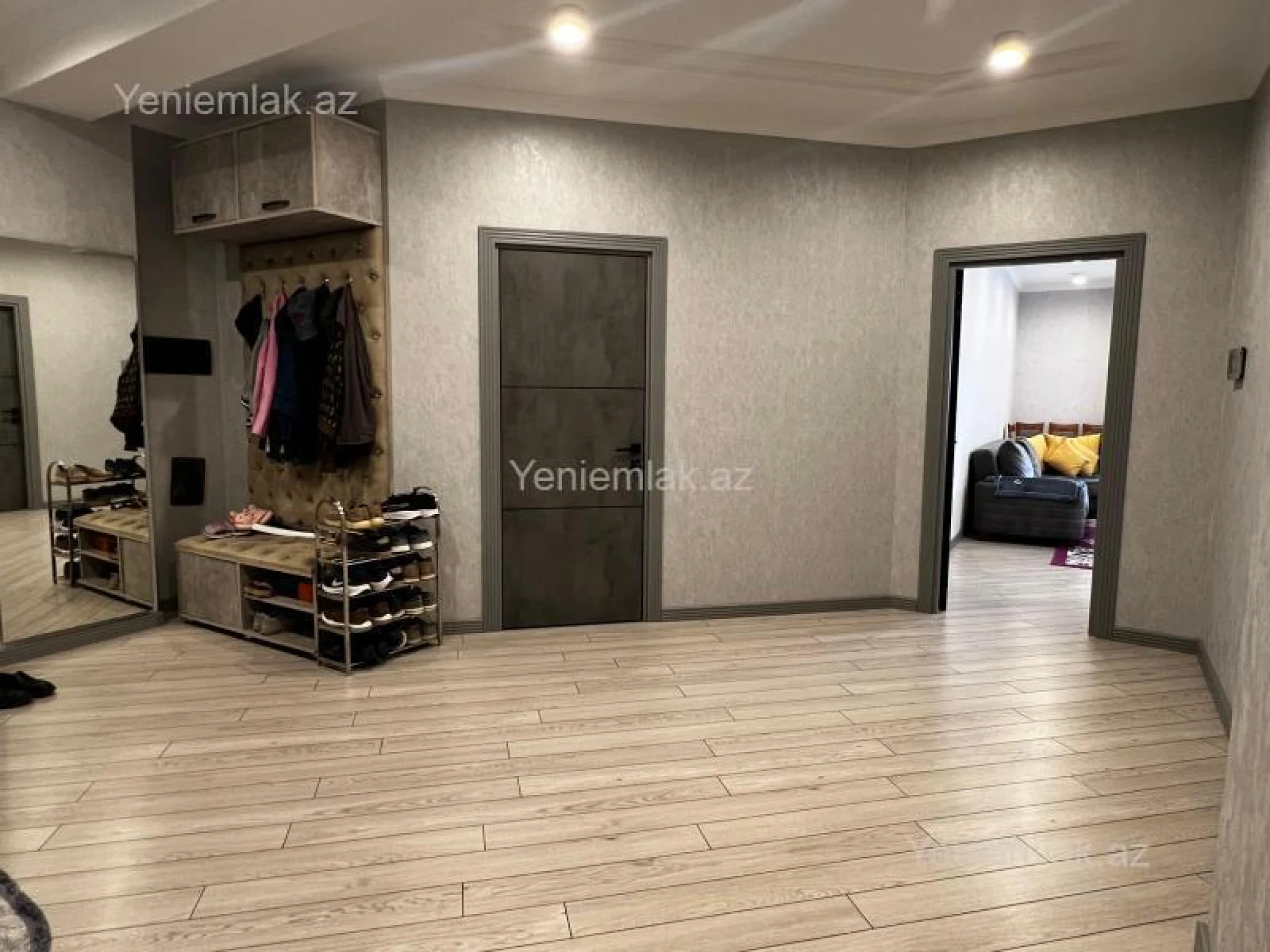 Satılır 4 otaqlı yeni tikili 220 m²