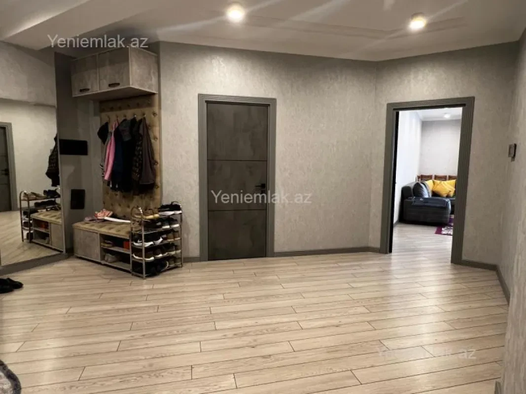 Satılır 4 otaqlı yeni tikili 220 m²