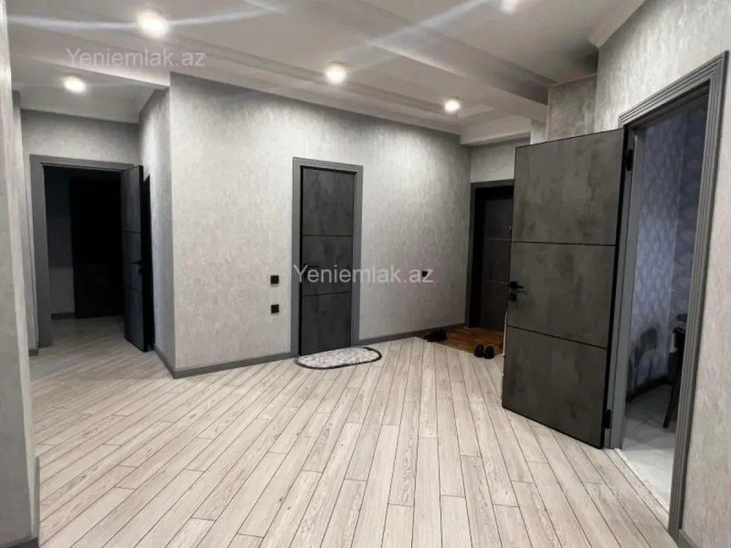Satılır 4 otaqlı yeni tikili 220 m²