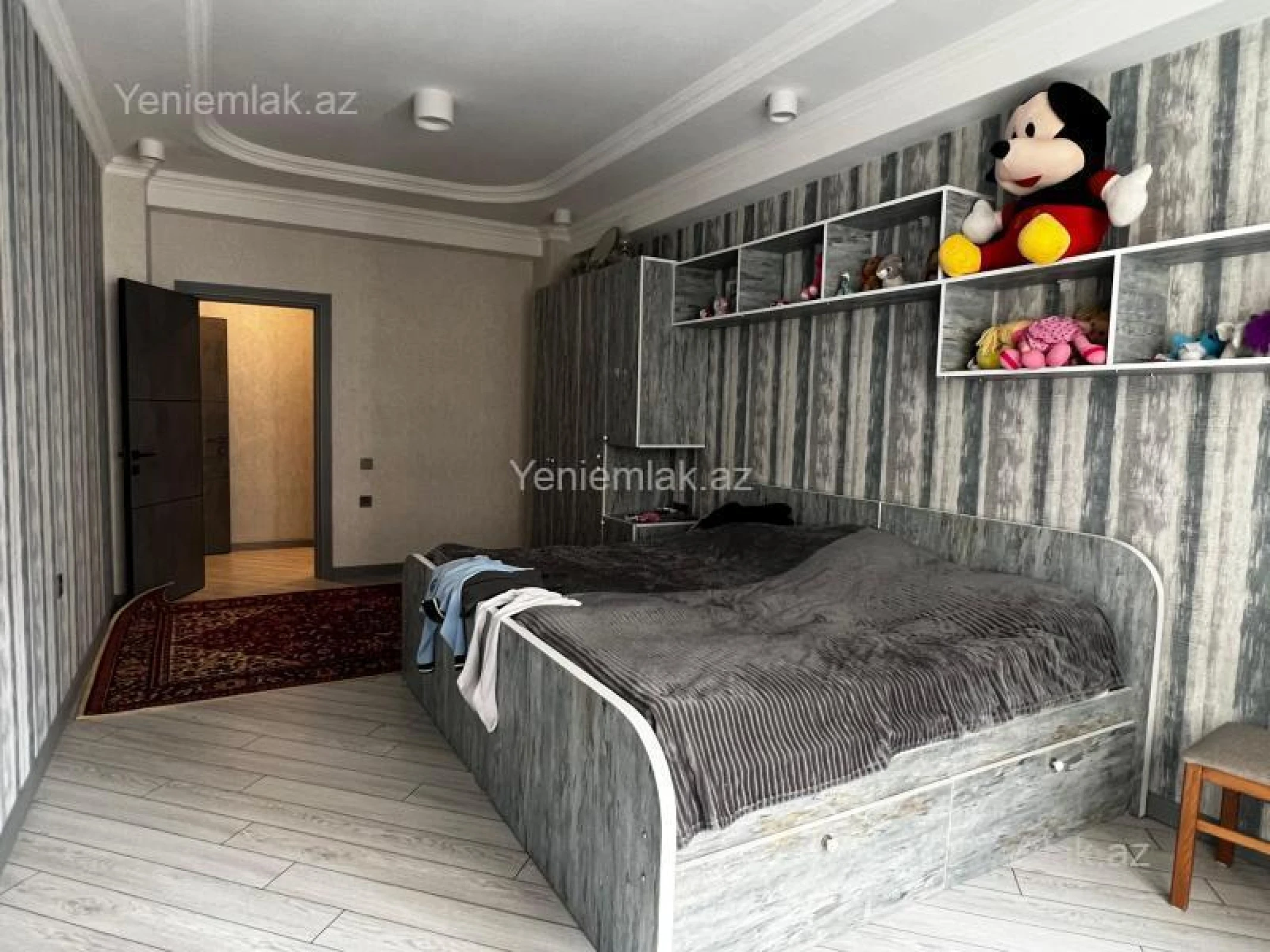 Satılır 4 otaqlı yeni tikili 220 m²