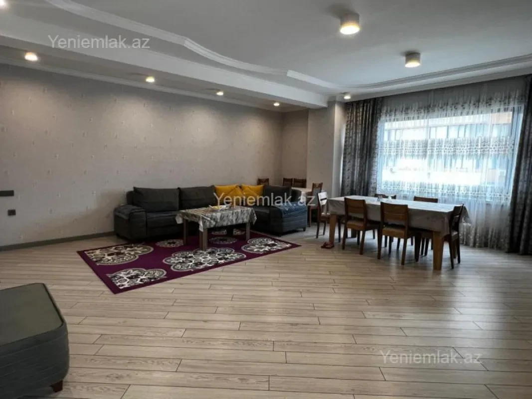 Satılır 4 otaqlı yeni tikili 220 m²