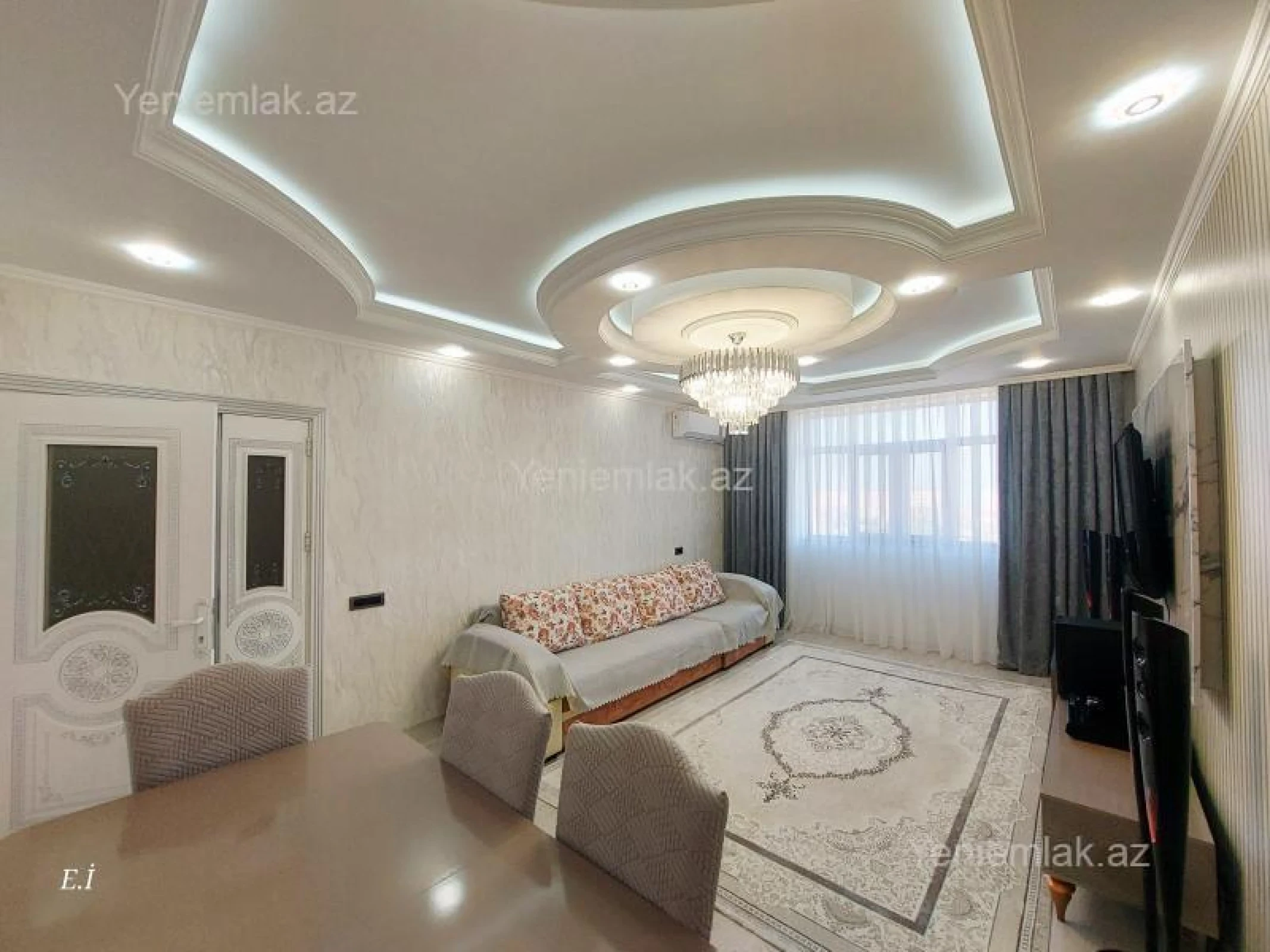 Satılır 4 otaqlı köhnə tikili 86 m²