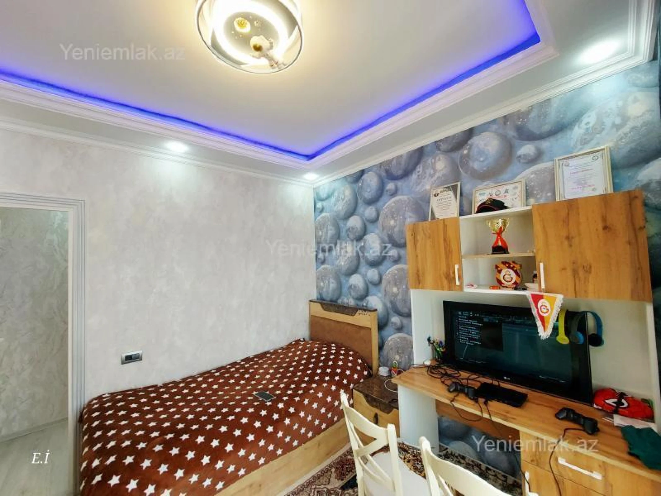 Satılır 4 otaqlı köhnə tikili 86 m²