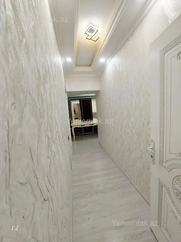 Satılır 4 otaqlı köhnə tikili 86 m²