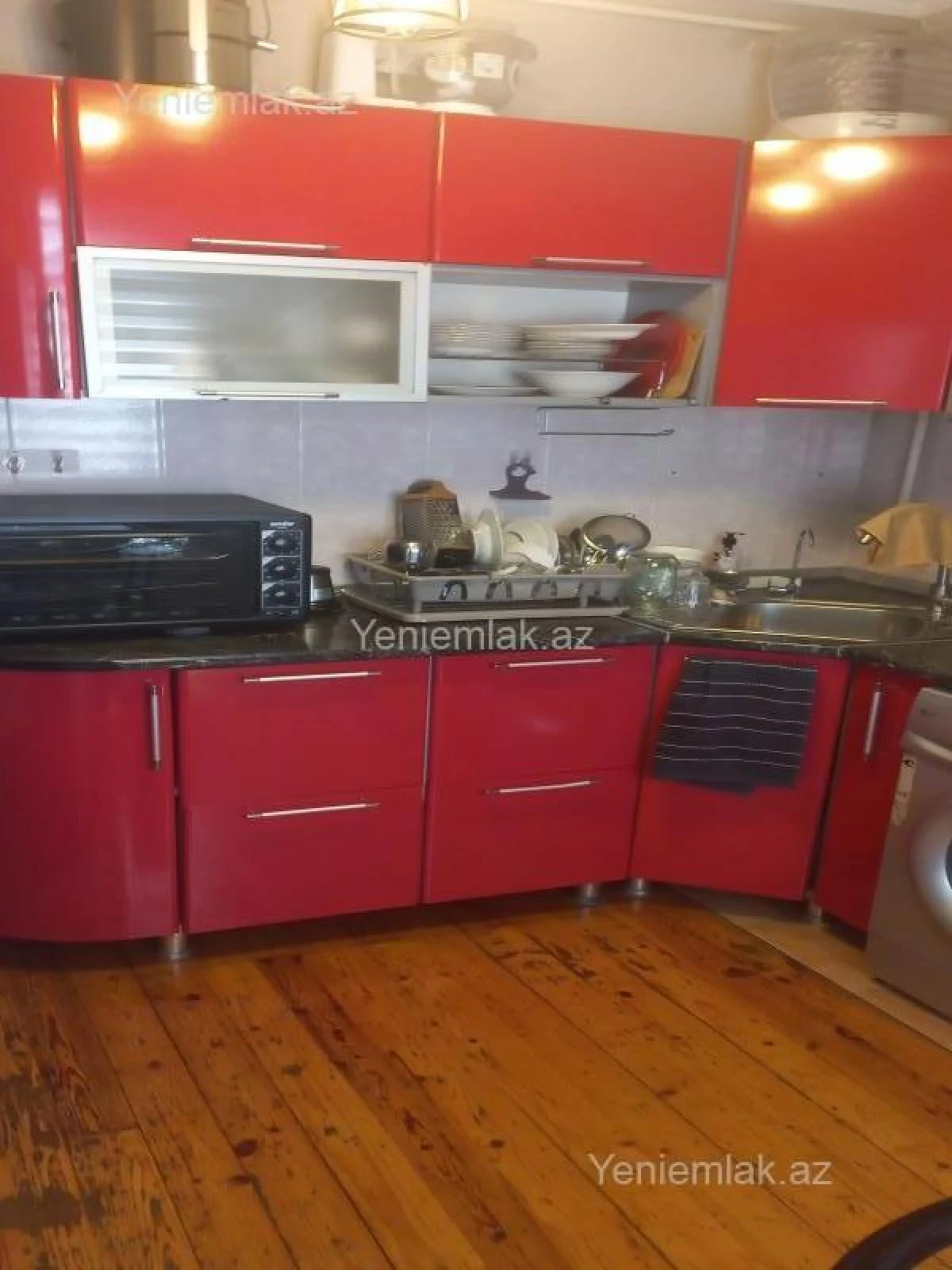 Satılır 2 otaqlı köhnə tikili 56 m²