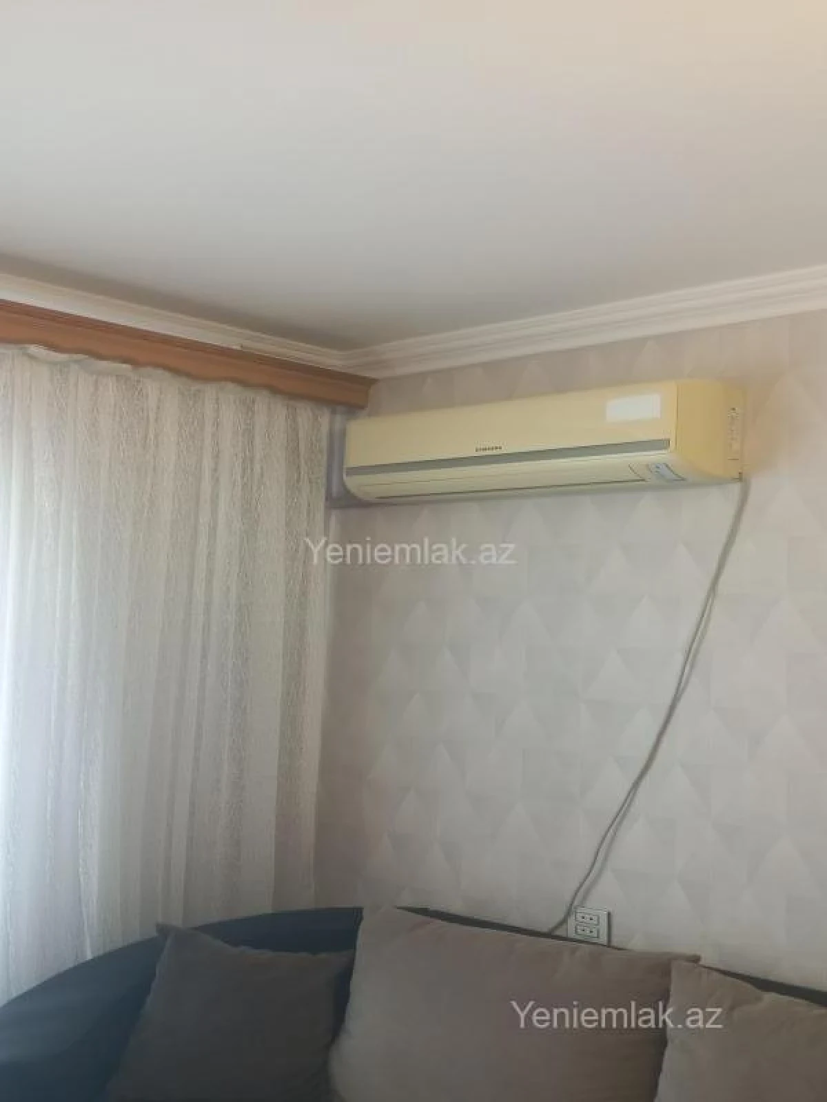 Satılır 2 otaqlı köhnə tikili 56 m²