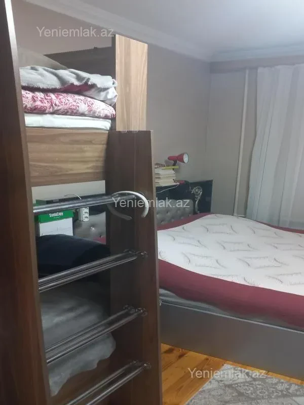 Satılır 2 otaqlı köhnə tikili 56 m²