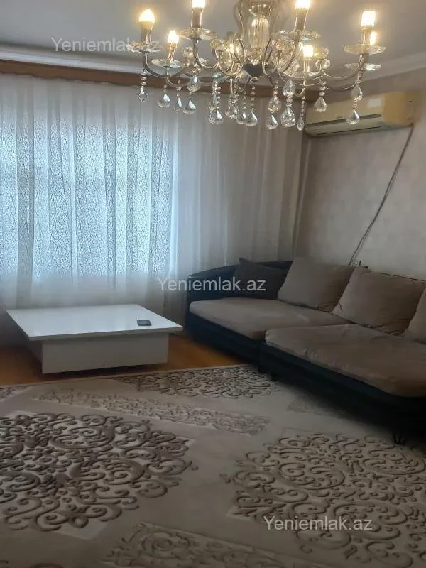 Satılır 2 otaqlı köhnə tikili 56 m²