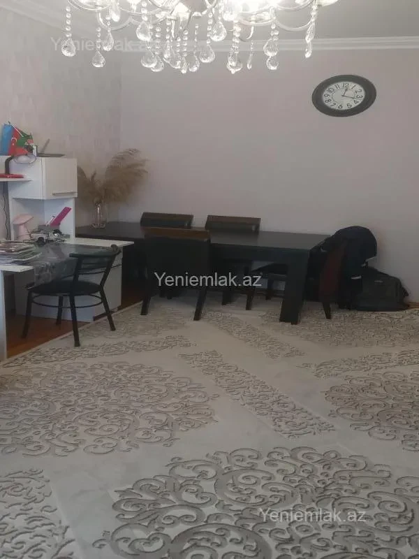 Satılır 2 otaqlı köhnə tikili 56 m²