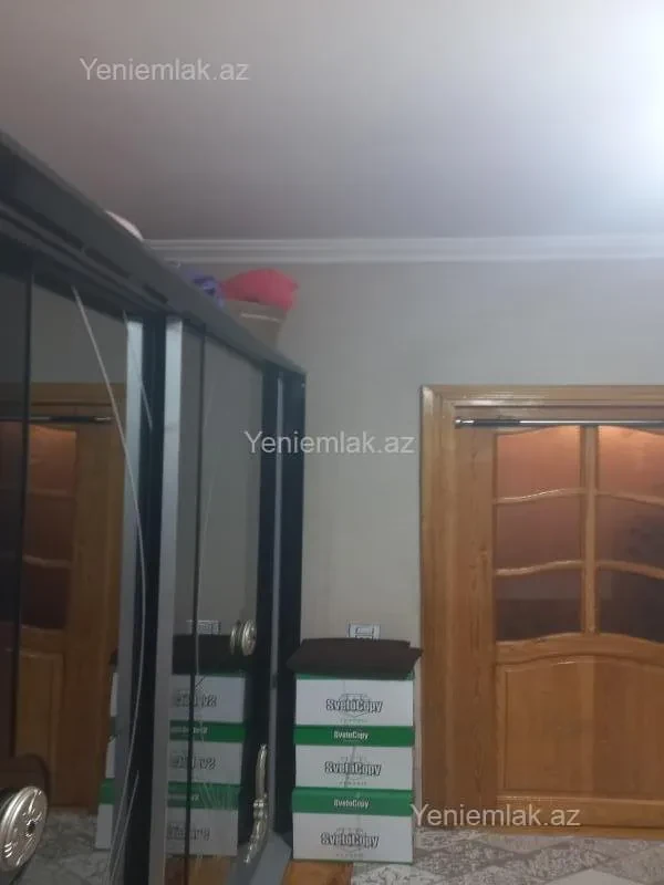 Satılır 2 otaqlı köhnə tikili 56 m²