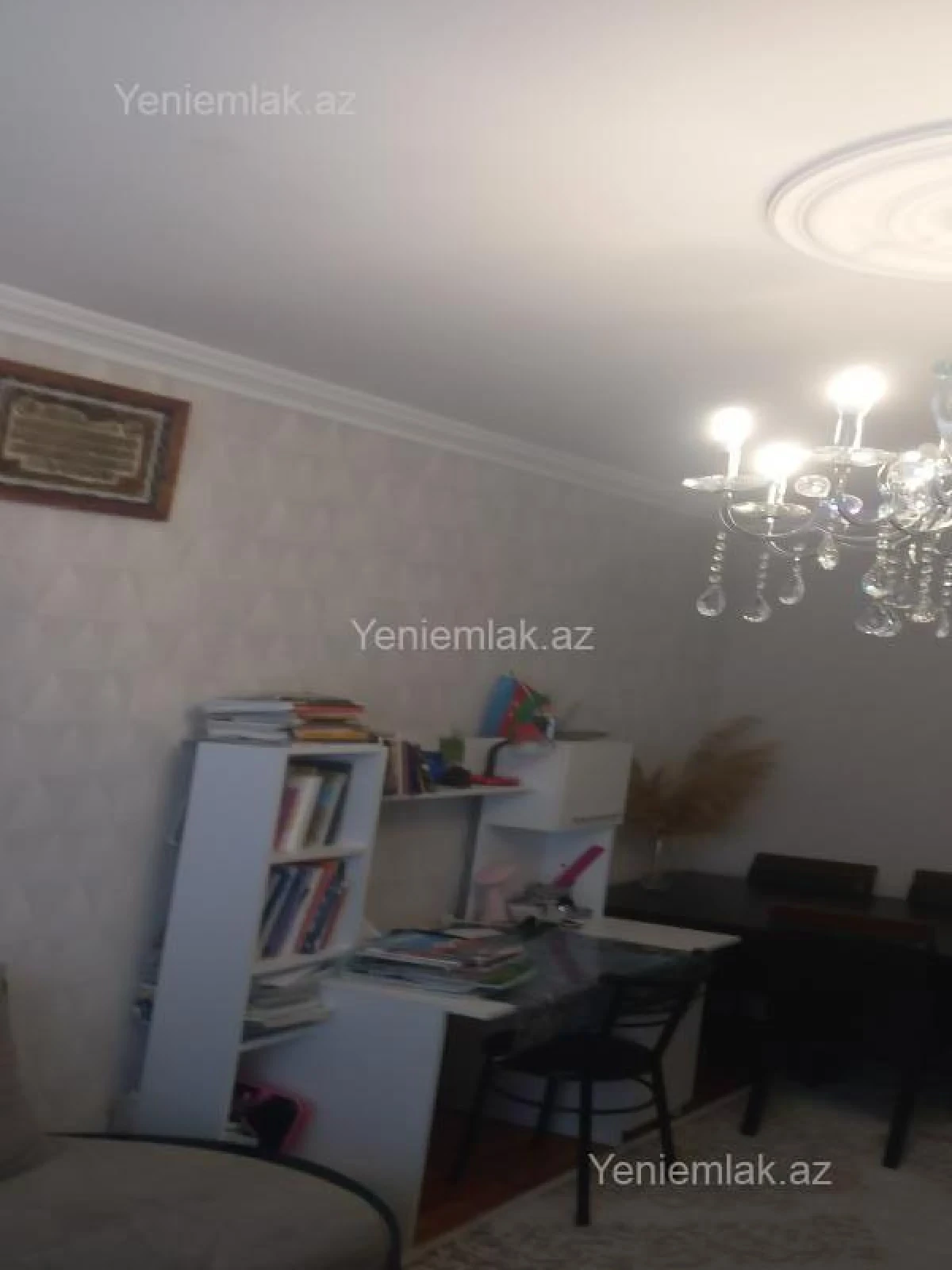 Satılır 2 otaqlı köhnə tikili 56 m²