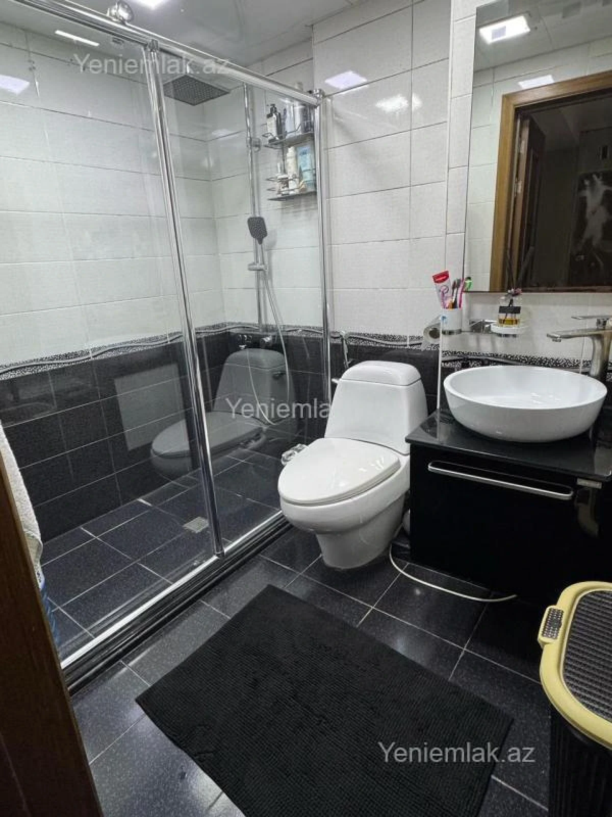 Satılır 3 otaqlı köhnə tikili 100 m²