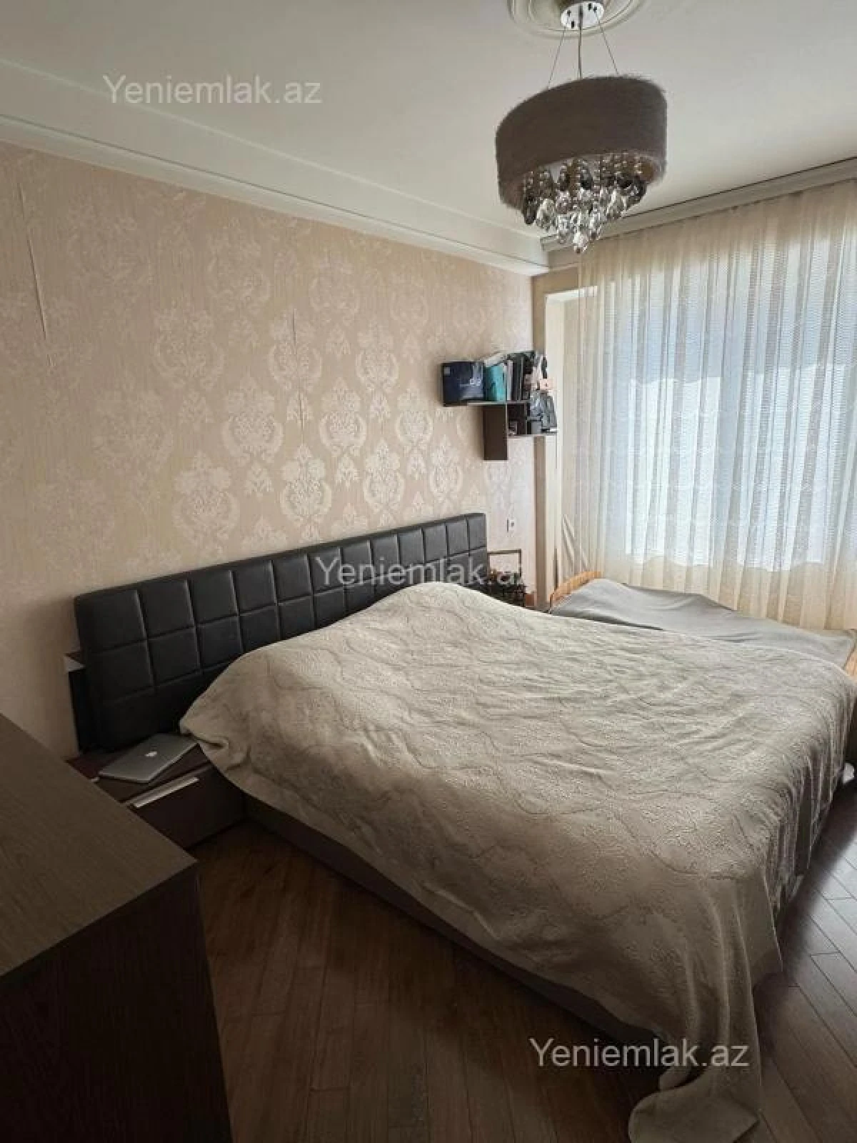 Satılır 3 otaqlı köhnə tikili 100 m²