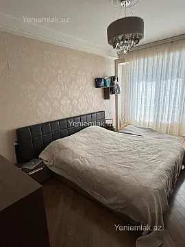 Satılır 3 otaqlı köhnə tikili 100 m²