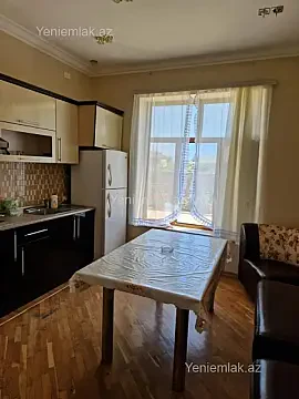 Satılır 4 otaqlı həyət evi 150 m²