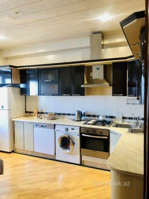 Satılır 3 otaqlı yeni tikili 103 m²