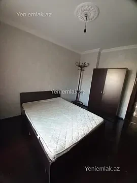 Satılır 2 otaqlı köhnə tikili 70 m²