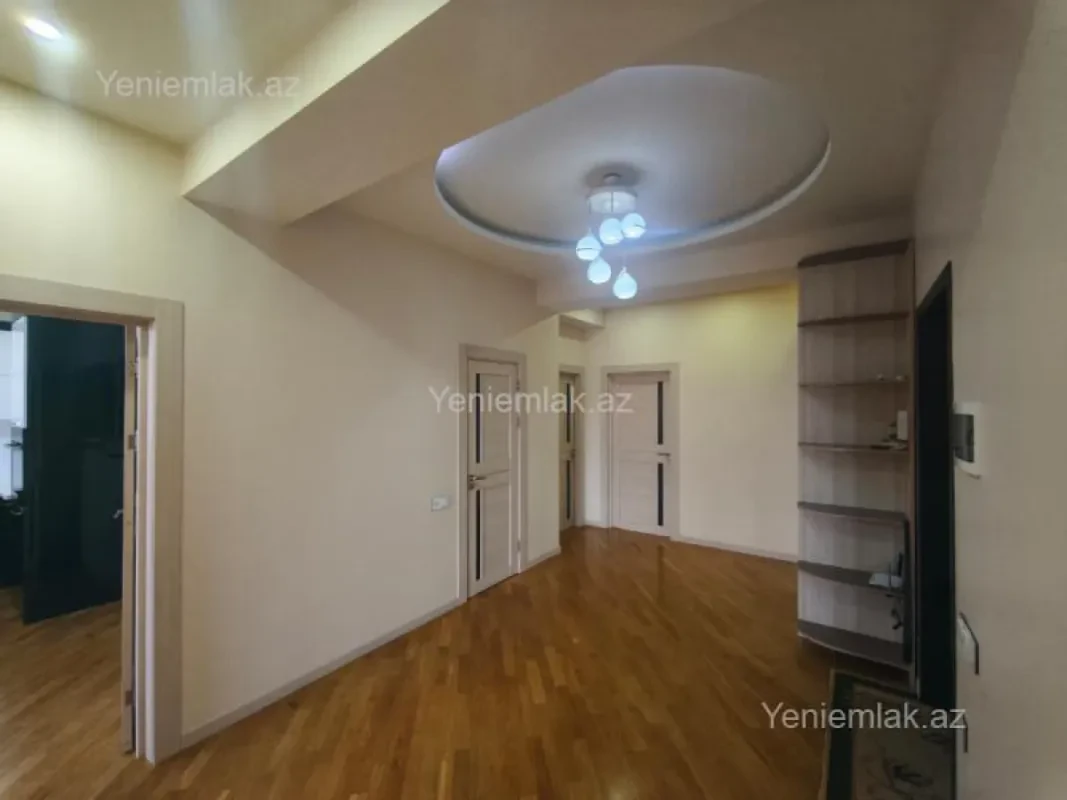 Satılır 3 otaqlı yeni tikili 137 m²