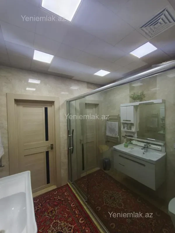 Satılır 3 otaqlı yeni tikili 137 m²
