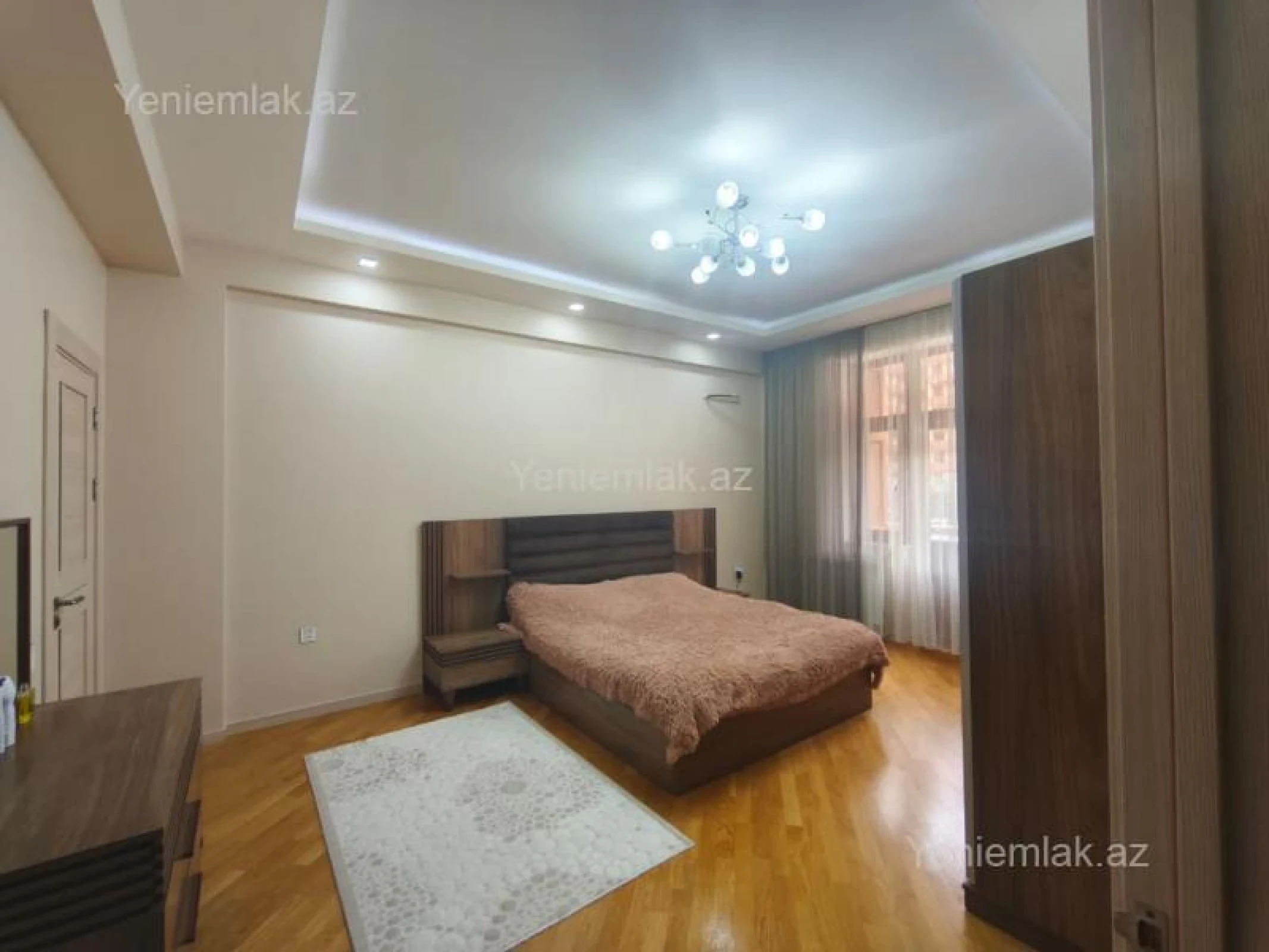 Satılır 3 otaqlı yeni tikili 137 m²