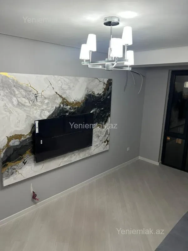 Satılır 2 otaqlı yeni tikili 70 m²