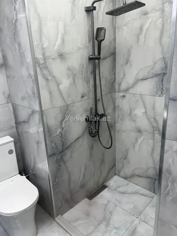 Satılır 2 otaqlı yeni tikili 70 m²