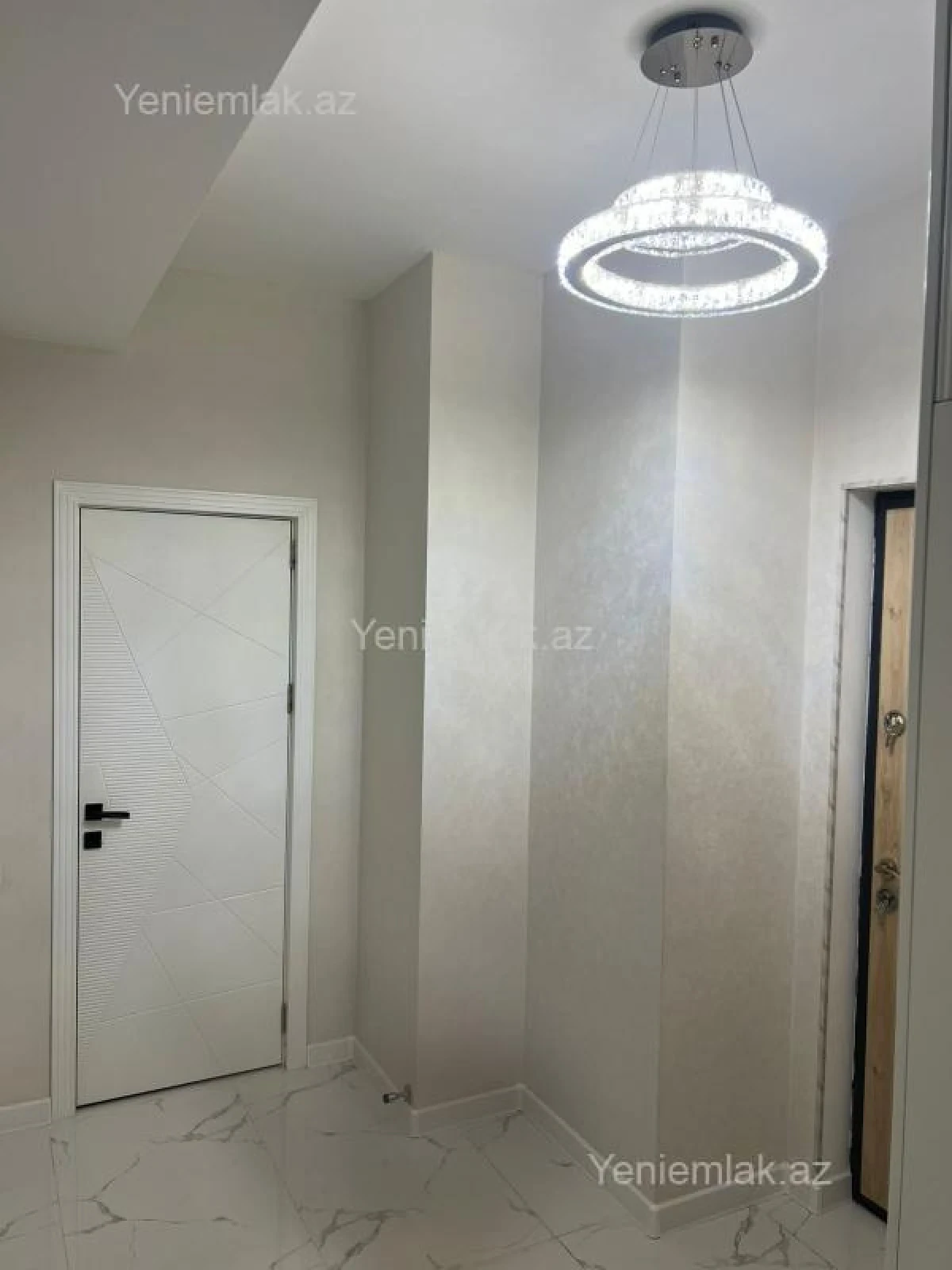 Satılır 2 otaqlı yeni tikili 70 m²