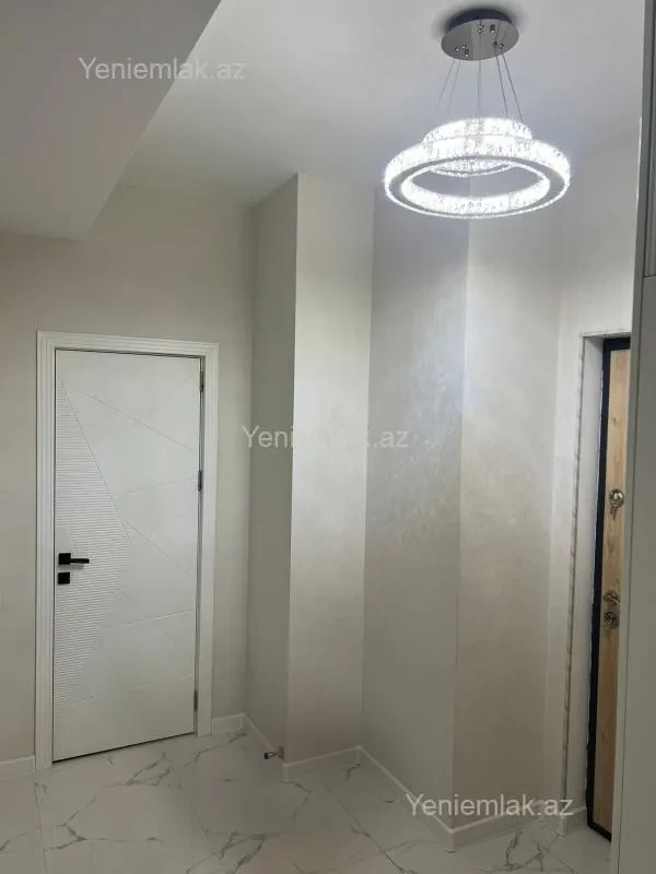 Satılır 2 otaqlı yeni tikili 70 m²
